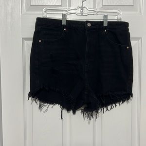 Wild fable black jean shorts size 12